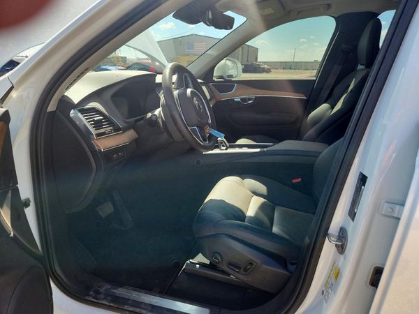 2024 VOLVO XC90 Plus Bright