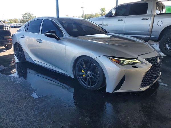 2021 LEXUS IS 300 Comfort — Passenger 3/4