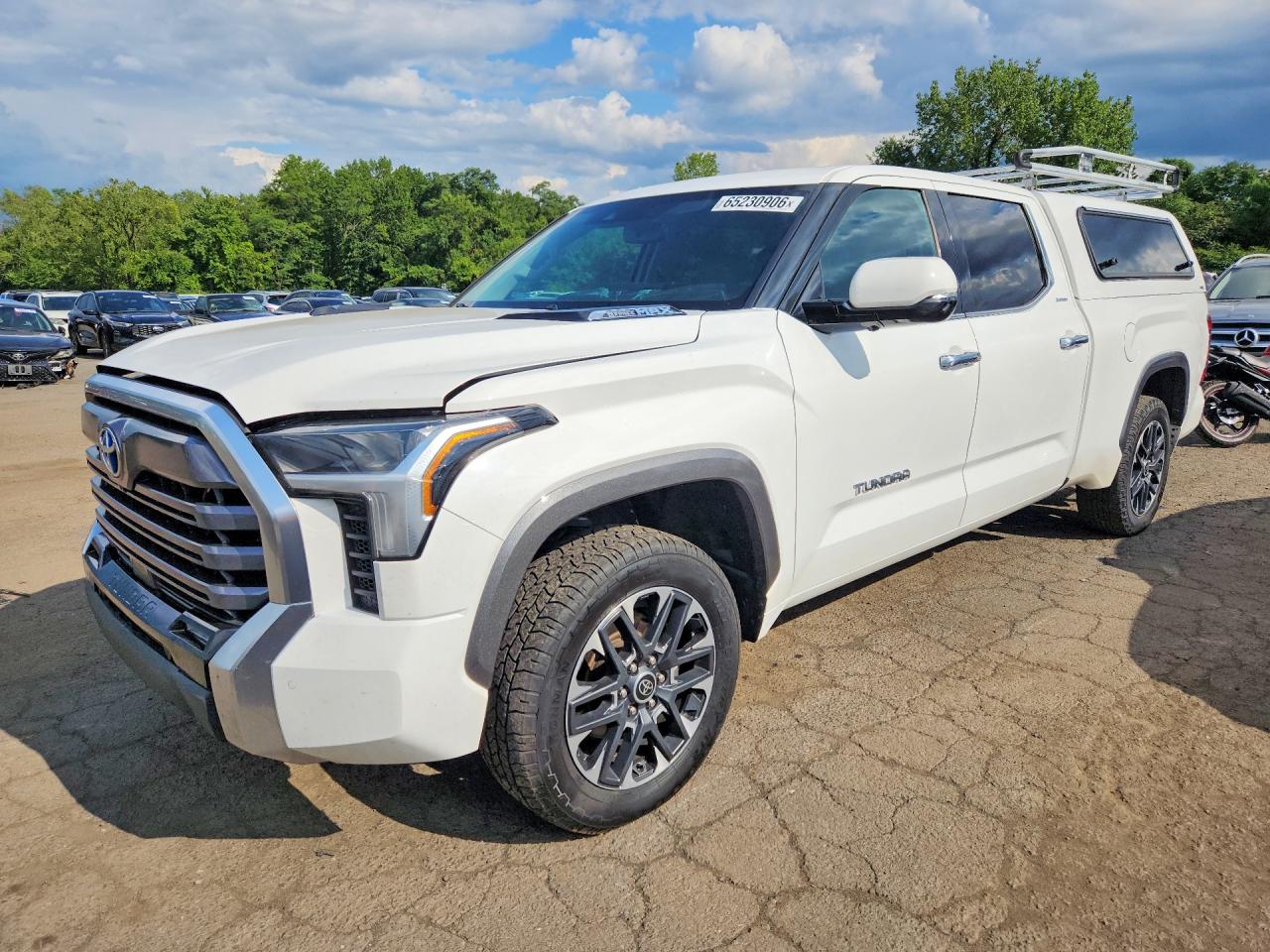 2022 TOYOTA TUNDRA Limited