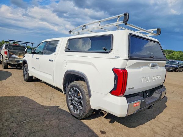 2022 TOYOTA TUNDRA Limited