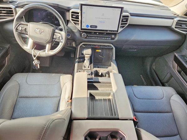 2022 TOYOTA TUNDRA Limited