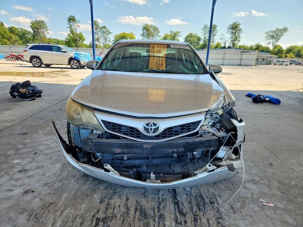2013 TOYOTA CAMRY