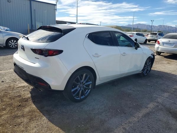 2020 MAZDA 3