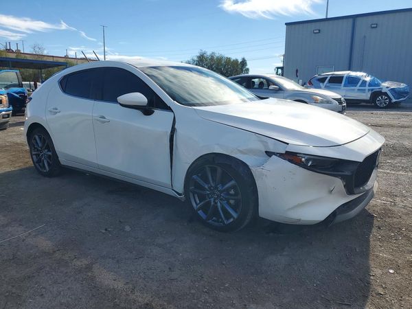 2020 MAZDA 3