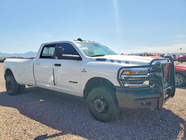 2026 RAM 3500 TRADESMAN CREW CAB 4X4