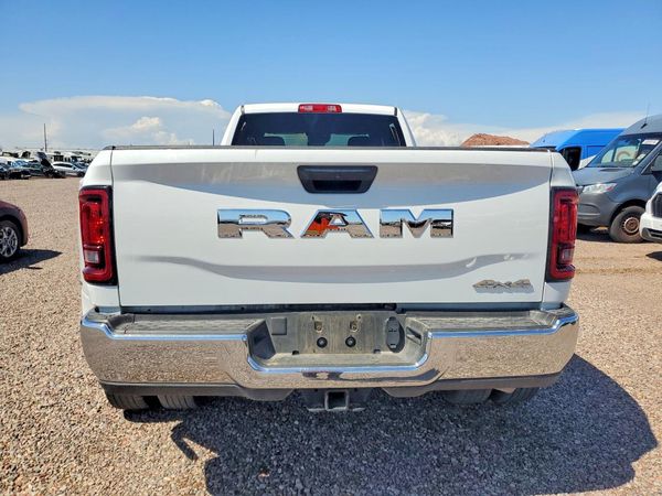 2026 RAM 3500 TRADESMAN CREW CAB 4X4