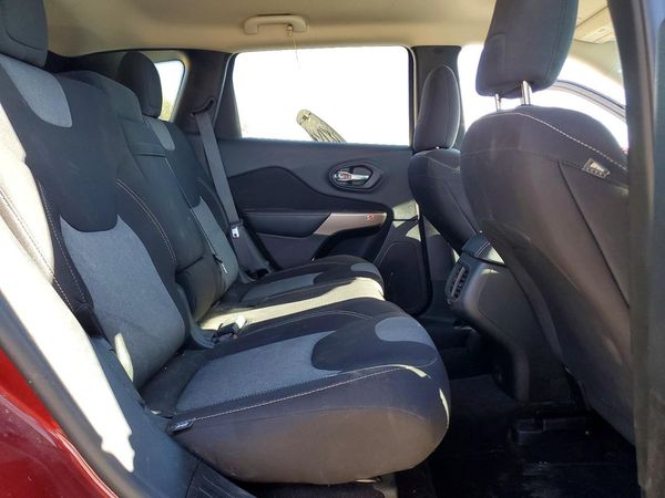 2018 JEEP CHEROKEE