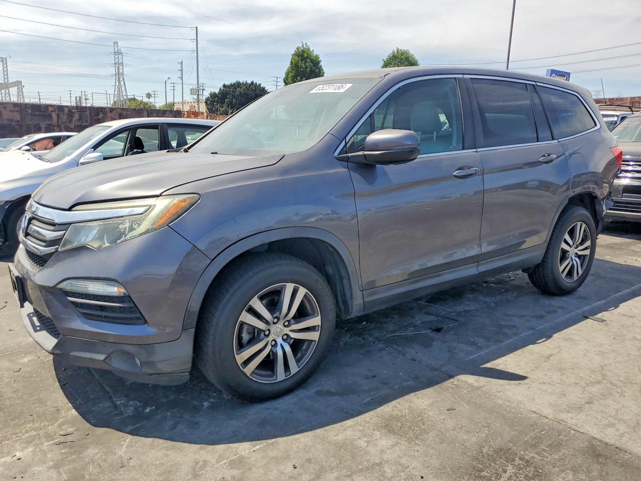 2016 HONDA PILOT EX — Front 3/4