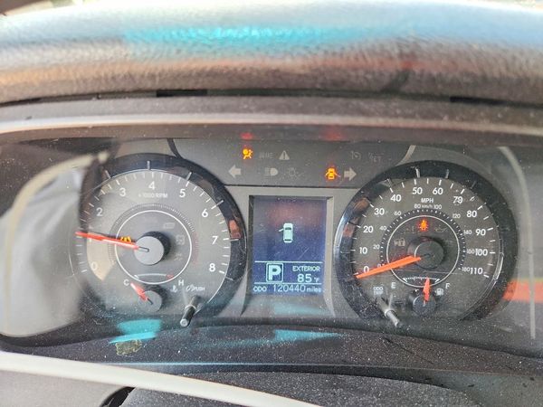 2015 TOYOTA SIENNA