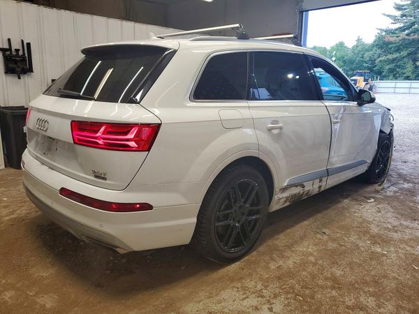 2018 AUDI Q7