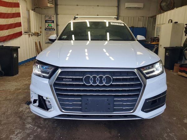 2018 AUDI Q7