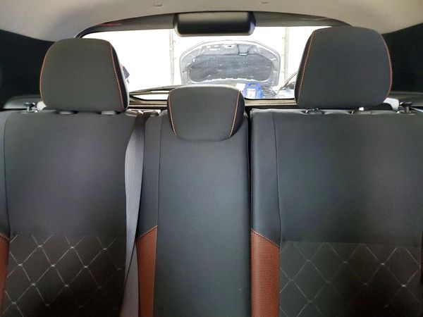 2020 NISSAN KICKS
