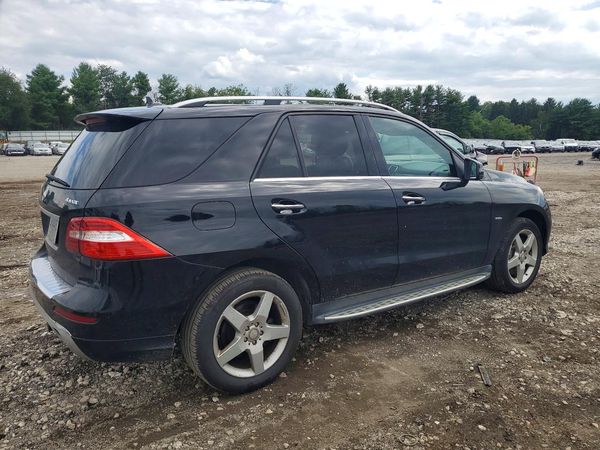 2012 MERCEDES-BENZ ML ML550 4-MATIC