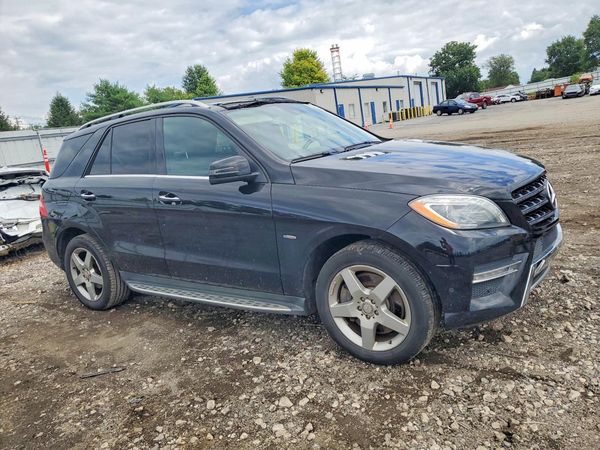 2012 MERCEDES-BENZ ML ML550 4-MATIC