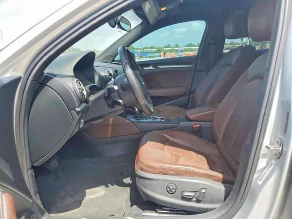2015 AUDI 5000 Premium Plus