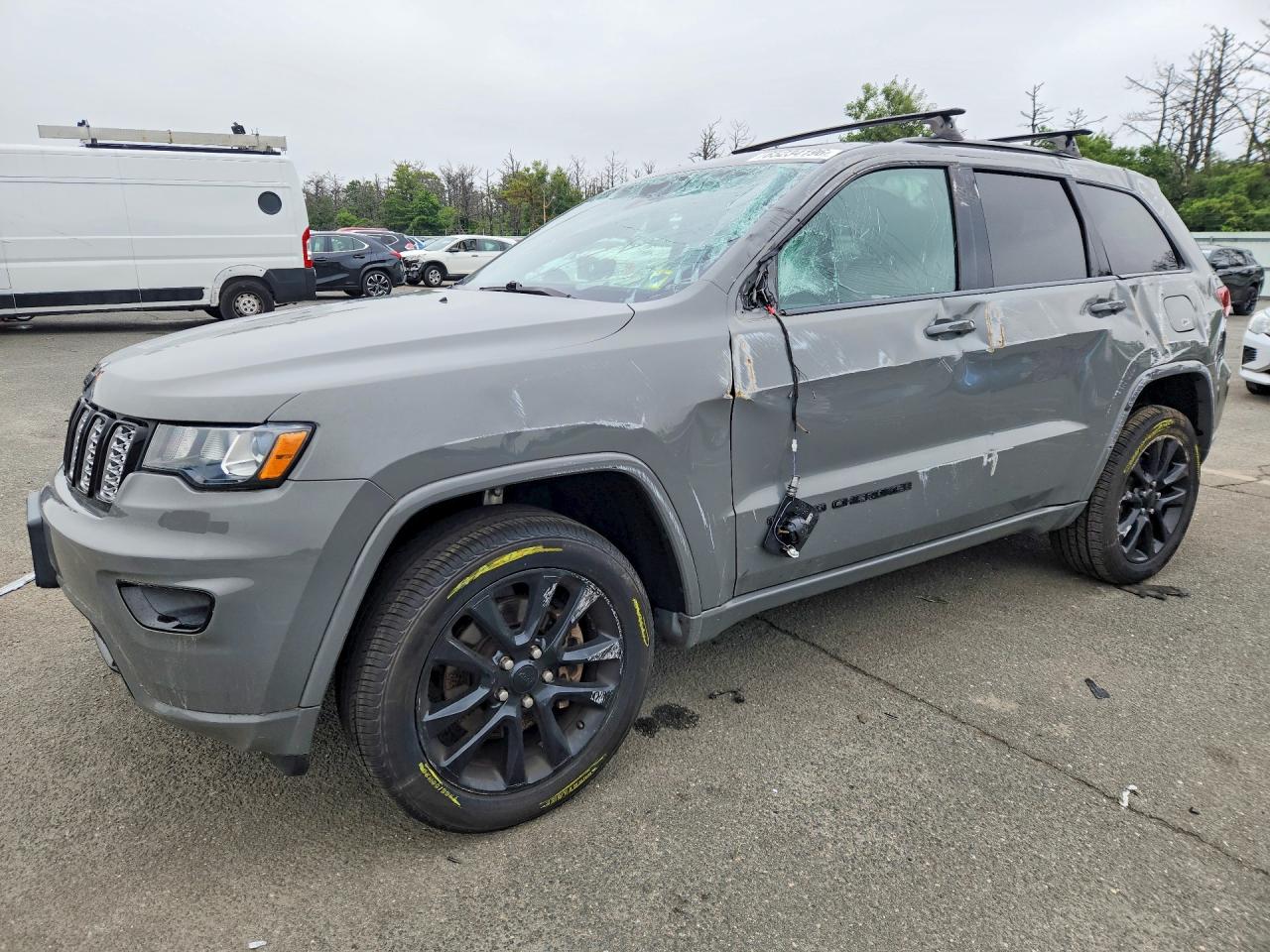 2021 JEEP GRAND CHEROKEE Laredo