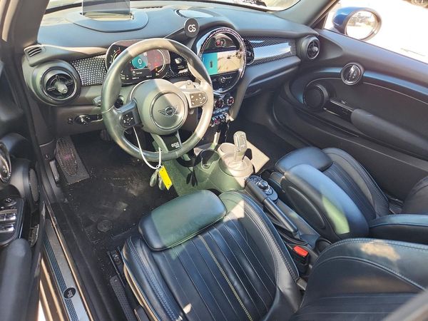 2022 MINI COOPER