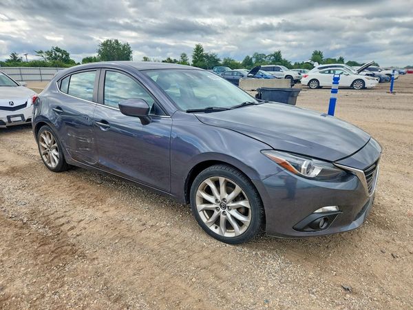 2016 MAZDA 3 SE