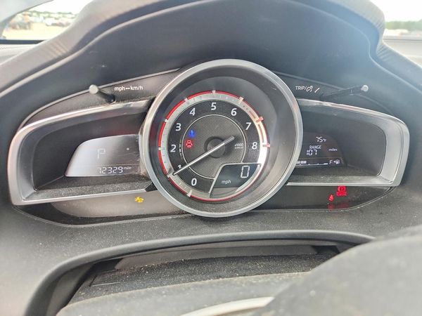2016 MAZDA 3 SE