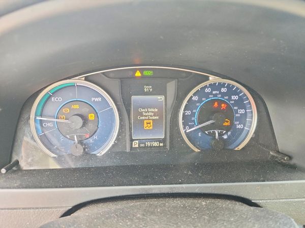 2016 TOYOTA CAMRY SOLA Hybrid