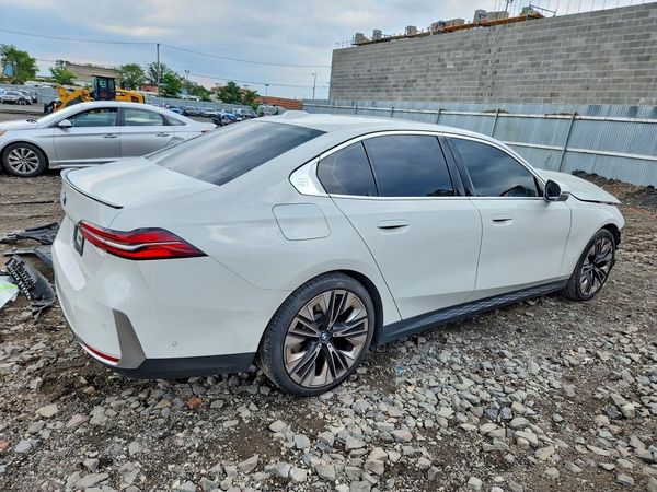 2024 BMW 530 xDrive