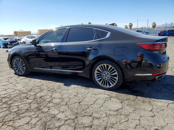 2017 KIA CADENZA
