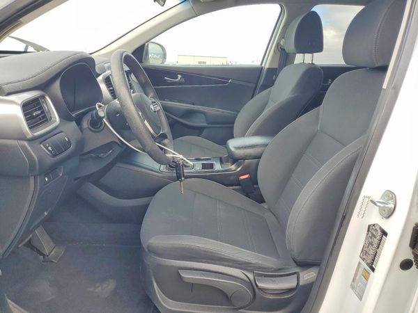 2020 KIA SORENTO L, LX, S