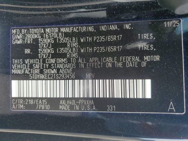 2026 TOYOTA SIENNA XLE