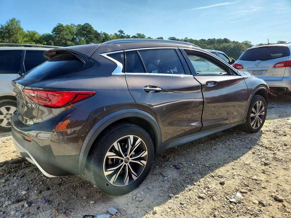 2018 INFINITI QX30