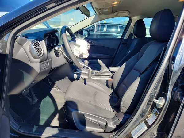 2016 MAZDA 3 Sport/GX