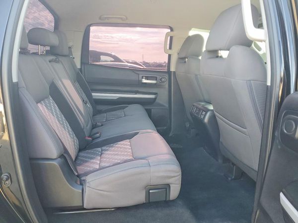 2019 TOYOTA TUNDRA SR5 Grade