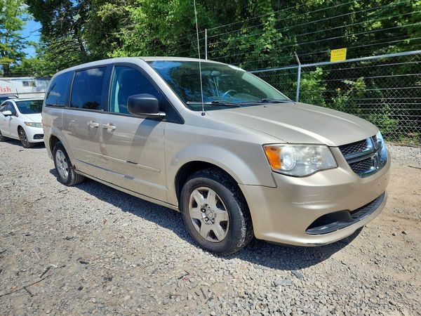 2013 DODGE GRAND CARAVAN SE