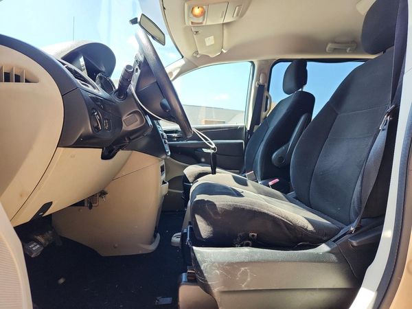 2013 DODGE GRAND CARAVAN SE