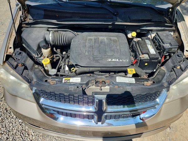 2013 DODGE GRAND CARAVAN SE