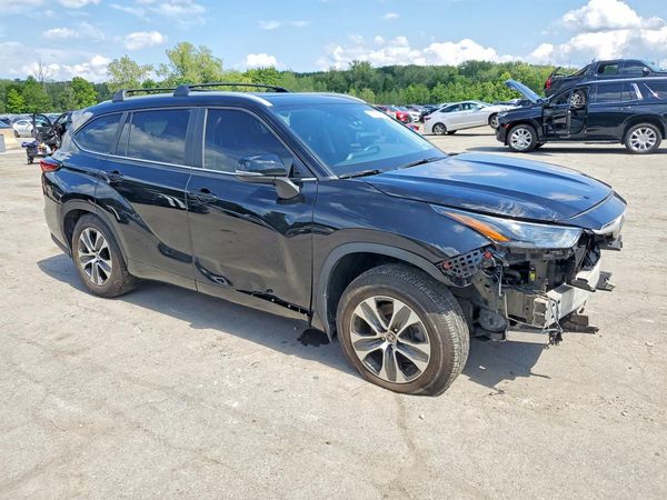 2023 TOYOTA HIGHLANDER