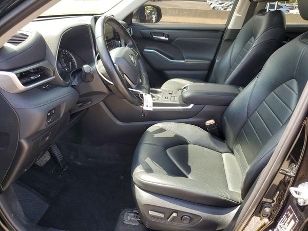 2023 TOYOTA HIGHLANDER