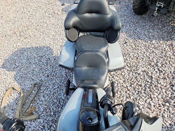 2024 HARLEY-DAVIDSON FL