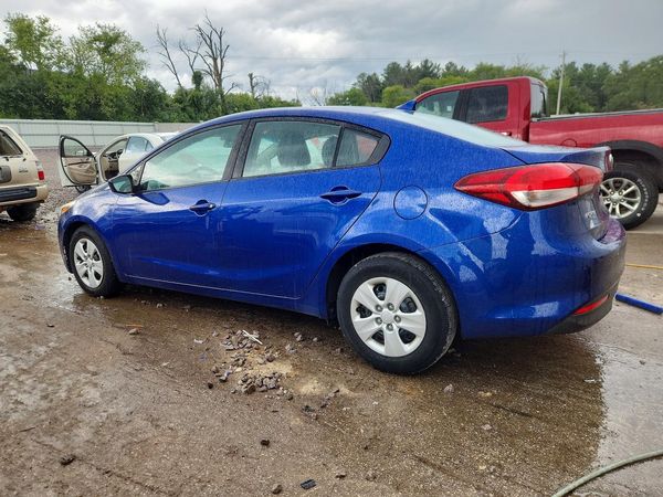 2017 KIA FORTE