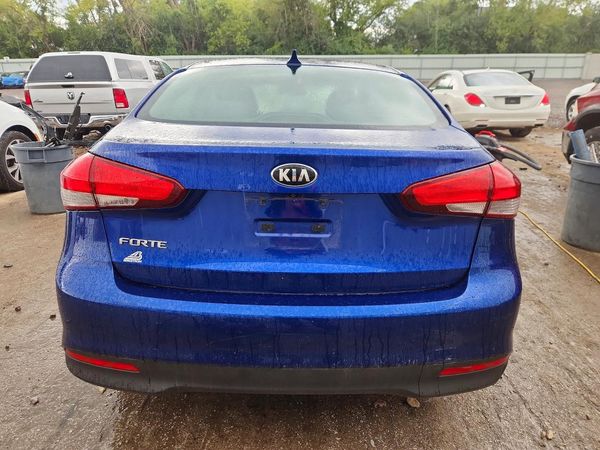 2017 KIA FORTE