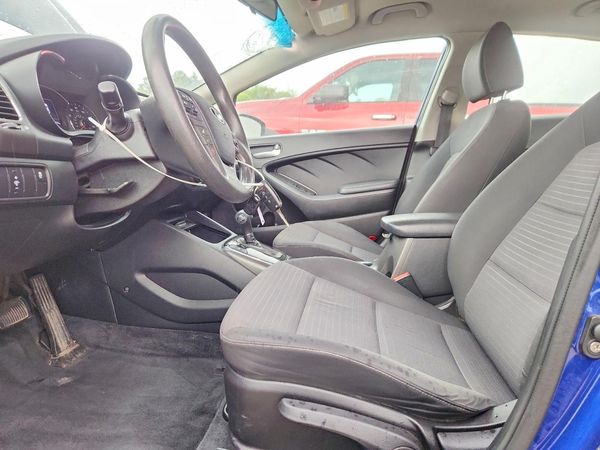2017 KIA FORTE