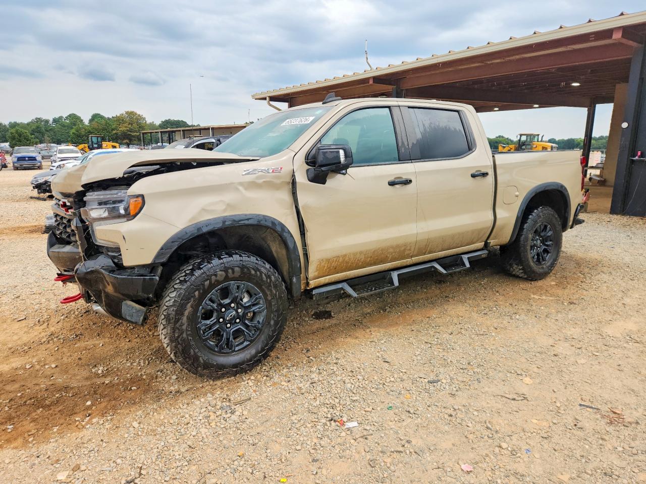2023 CHEVROLET SILVERADO ZR2 — Front 3/4