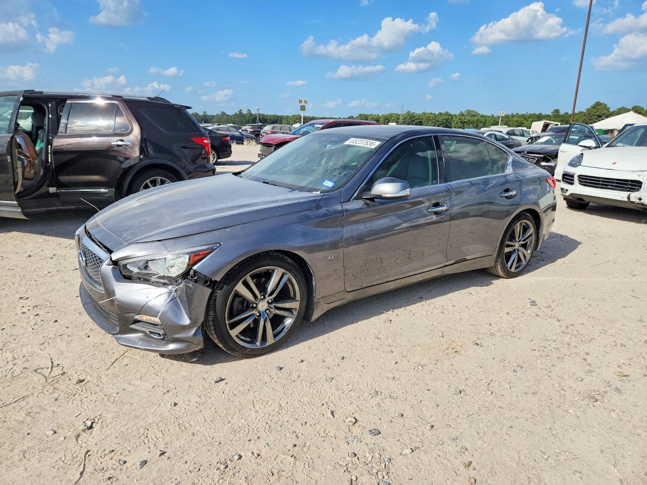 2015 INFINITI Q50