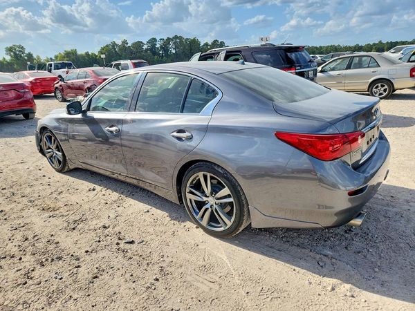 2015 INFINITI Q50