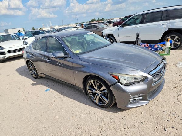2015 INFINITI Q50