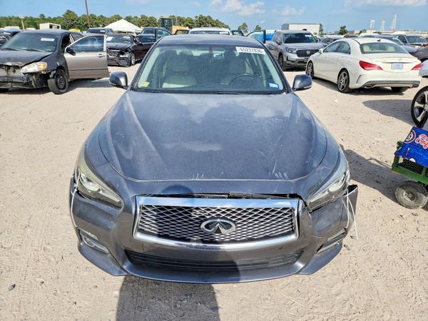 2015 INFINITI Q50
