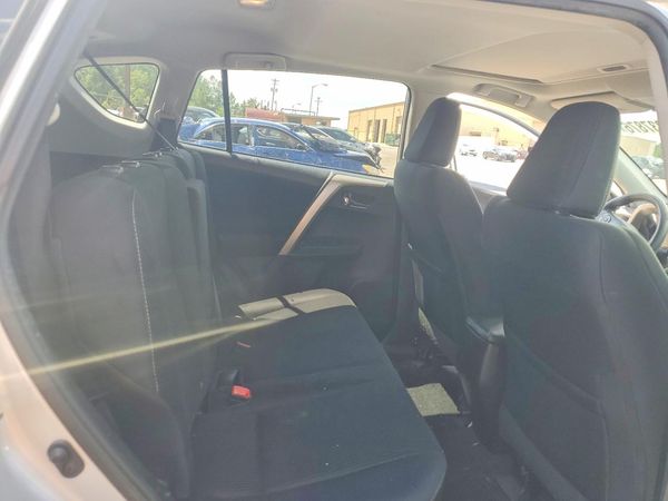 2015 TOYOTA RAV4 XLE (M Grade)