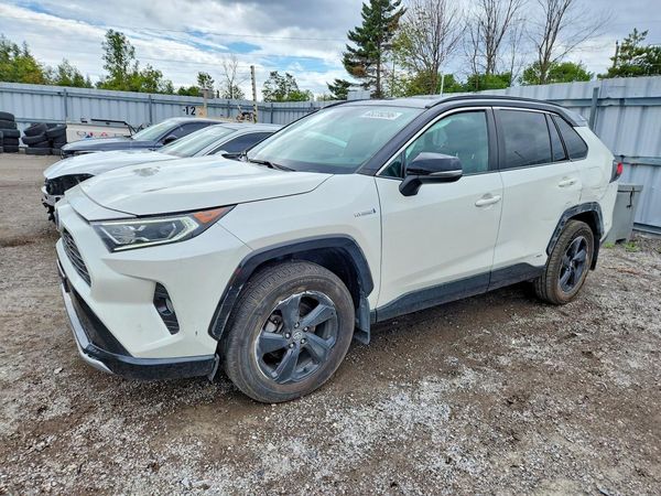 2020 TOYOTA RAV4 XLE HV — Front 3/4