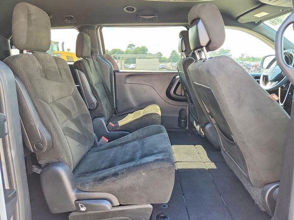 2015 DODGE GRAND CARAVAN SE