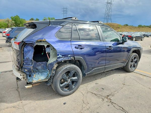 2020 TOYOTA RAV4 XSE HV