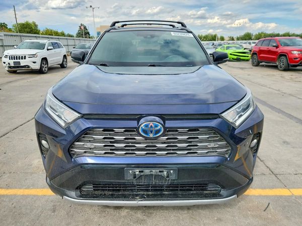 2020 TOYOTA RAV4 XSE HV